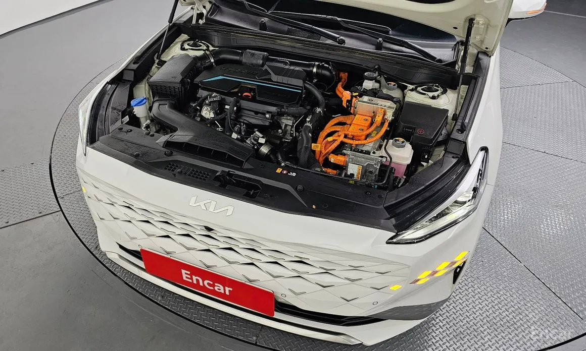 Photo 6 - Kia K8
