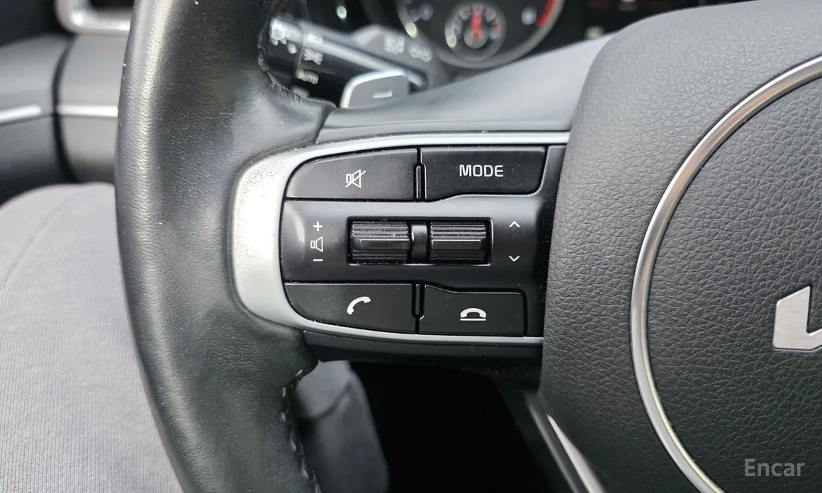 Photo 15 - Kia K5