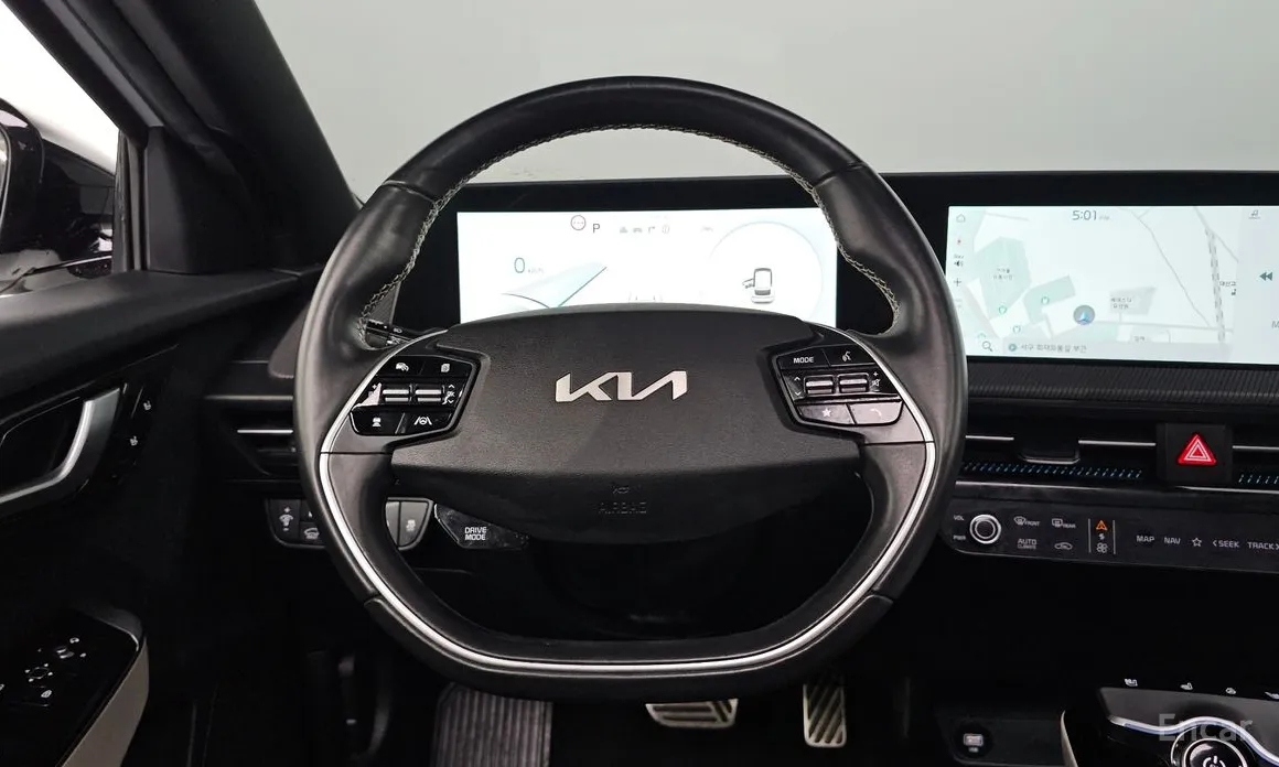 Фото 11 - Kia EV6