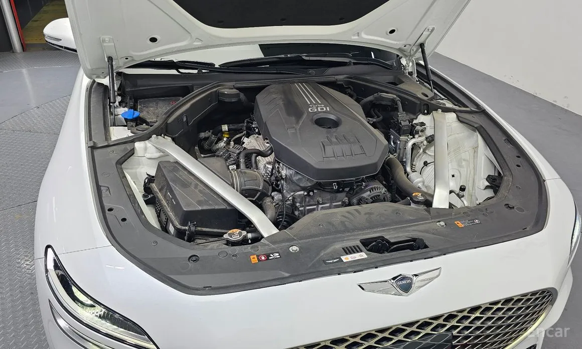 Photo 6 - Genesis G70