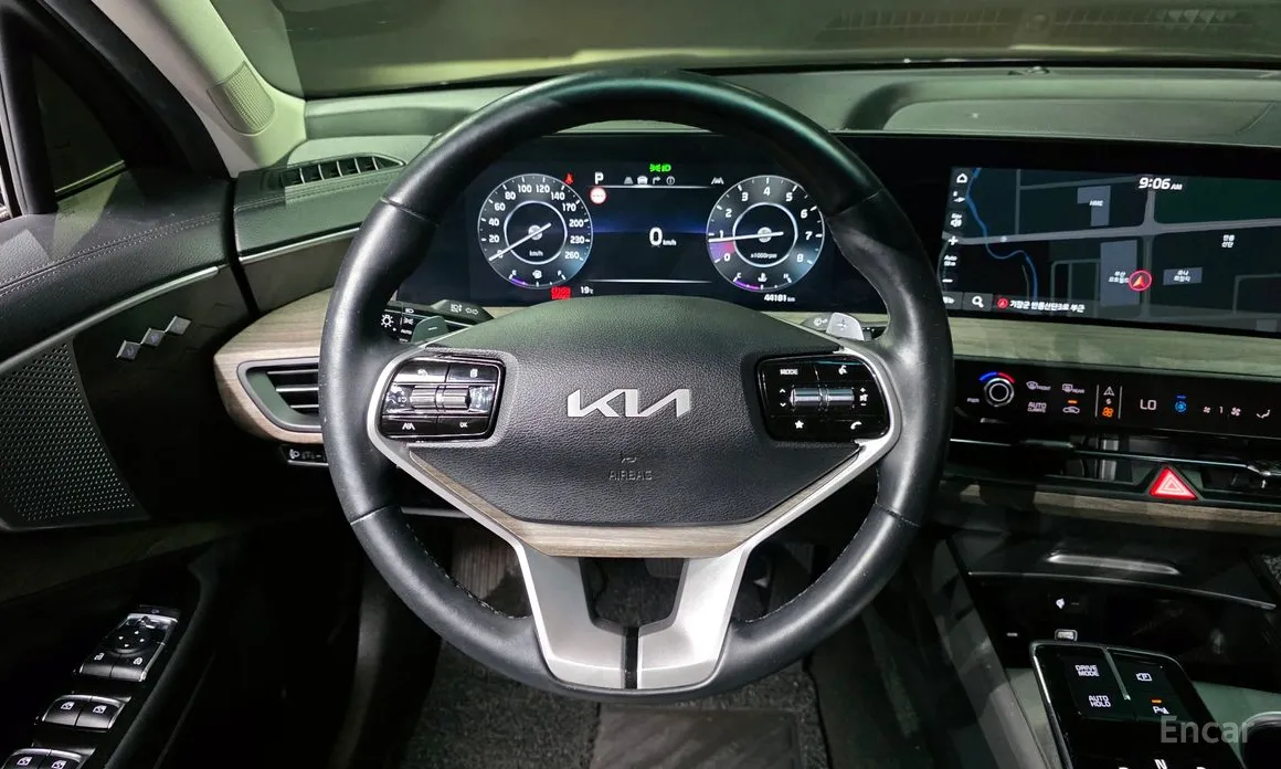 Zdjęcie 13 - Kia K8