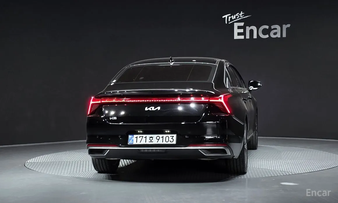 Zdjęcie 4 - Kia K8