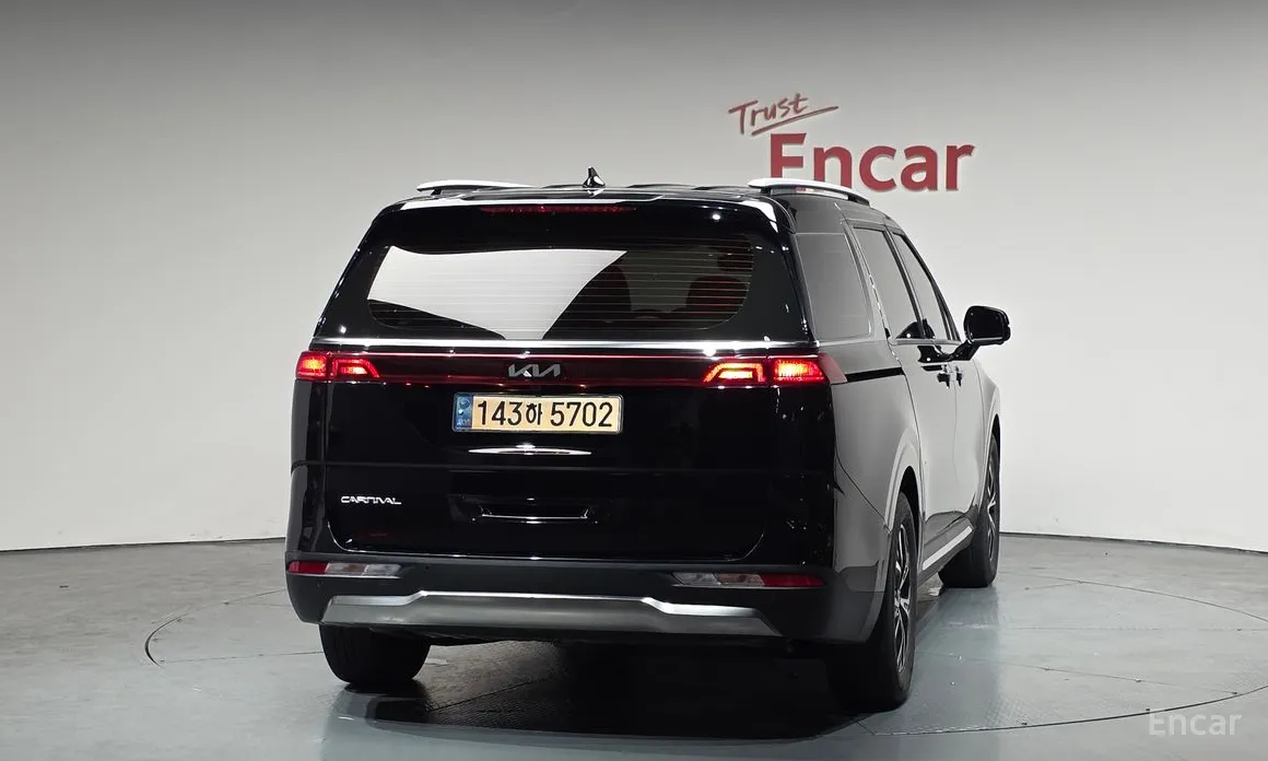 صورة 4 - Kia Carnival