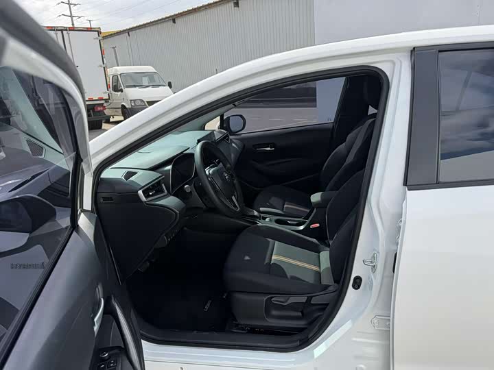 Toyota Levin 2024 2024款 智能电混双擎 1.8L 豪华版