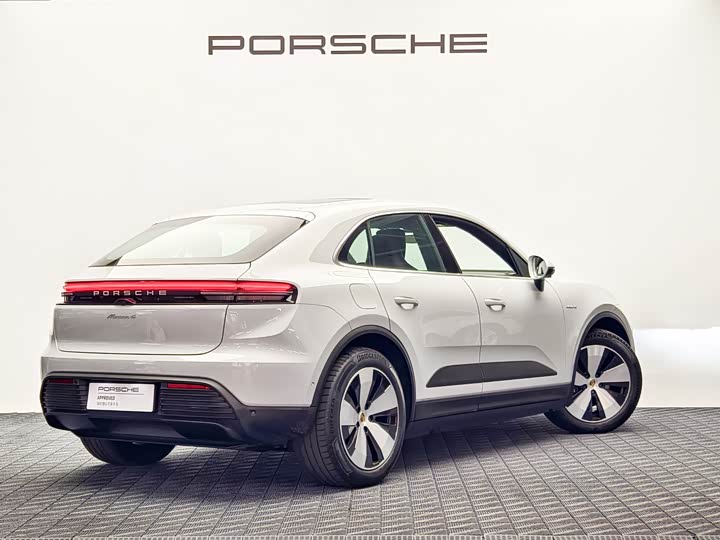 2024 Porsche Macan EV