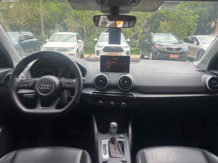 Zdjęcie 7 - Audi Q2L