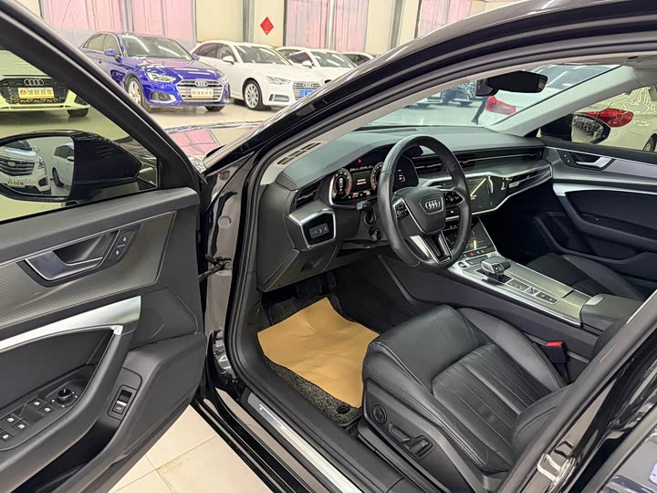 Фото 6 - Audi A6L