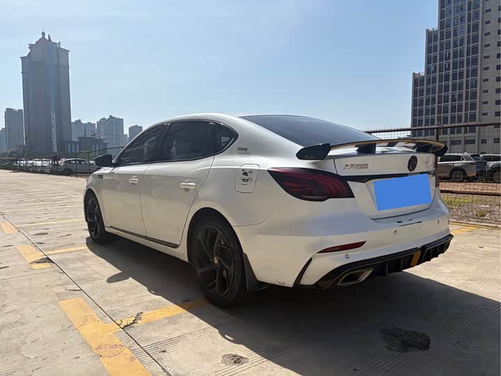 MG Motor 6 2021 2021款 Pro 1.5T 自动领潮豪华版