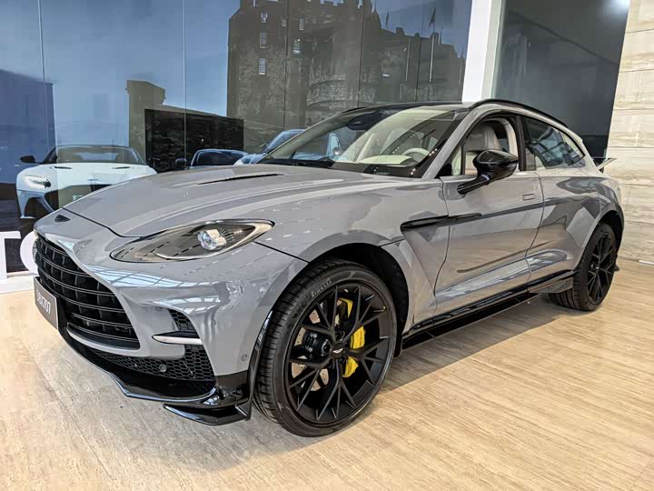 2025 Aston Martin DBX