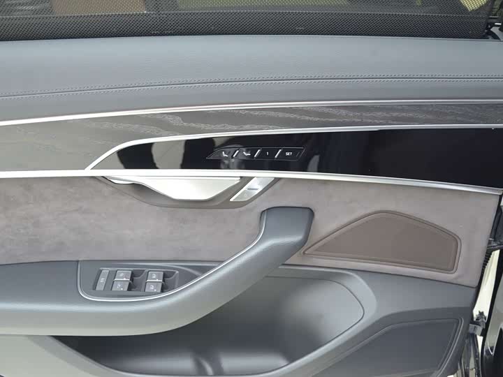 Audi A8 2026 2026款 A8L 45 TFSI quattro 豪华型