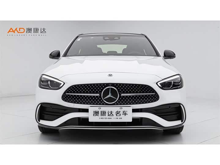 صورة 2 - Mercedes-Benz C-Class