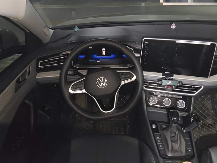 Volkswagen Sagitar L 2026 2026款 3000万辆甄选款 300TSI DSG 超越版