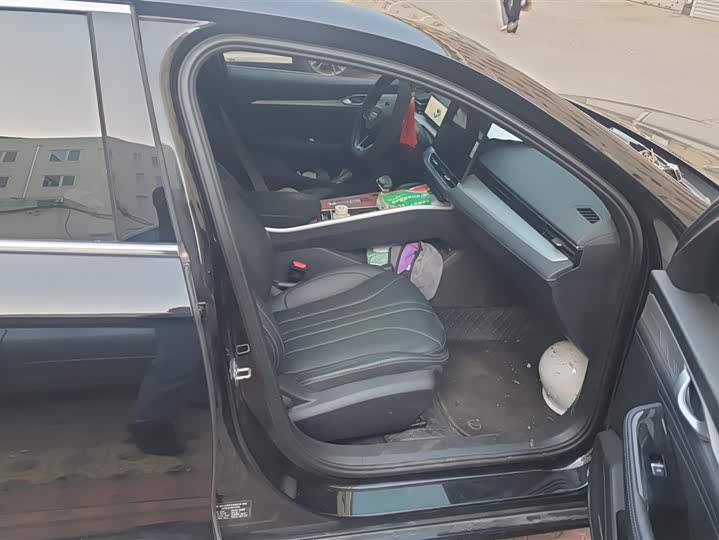Zdjęcie 8 - Geely Preface