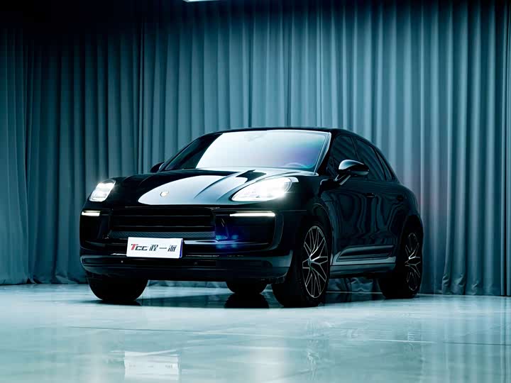 2026 Porsche Macan