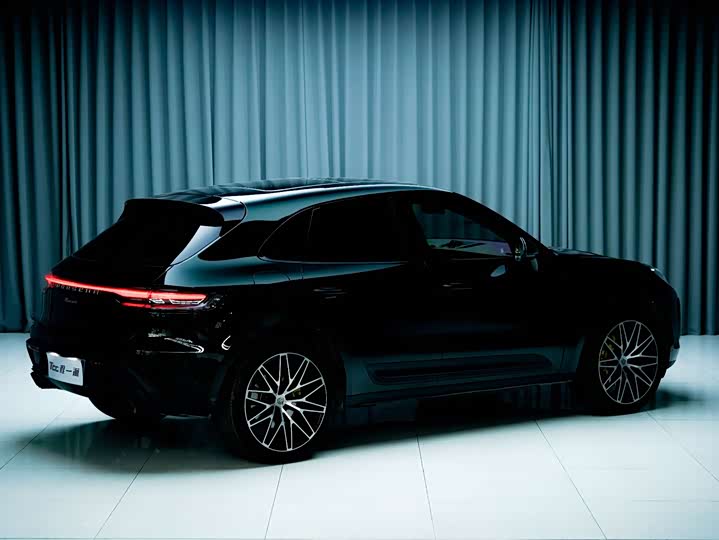 2026 Porsche Macan