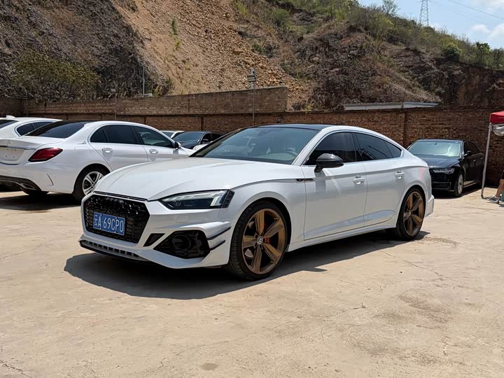 Audi A5 2025 2025款 Sportback 典藏版 40 TFSI 时尚动感型