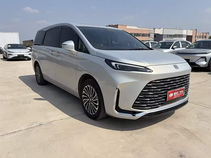 Buick GL8 Hybrid 2025 2025款 陆尚 智享版