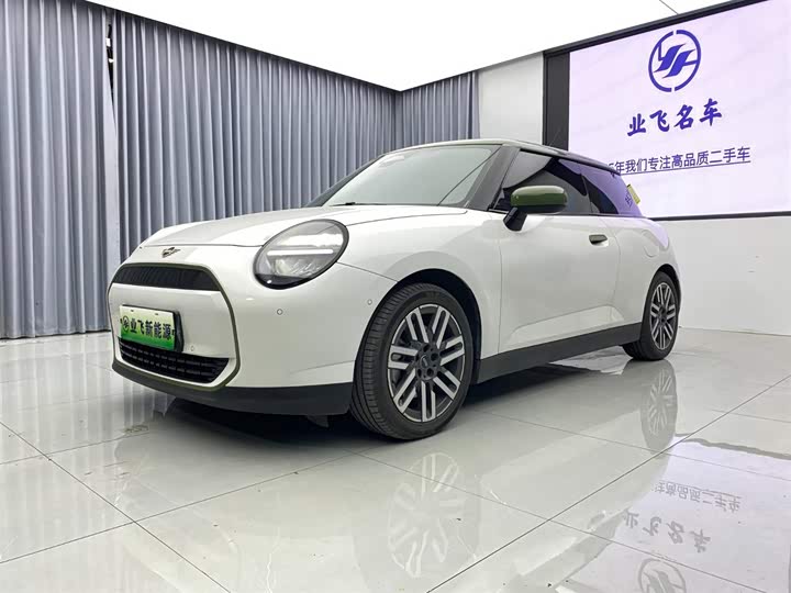 Mini Cooper 2025 2025款 456km COOPER E 经典派