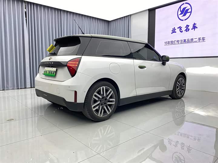 Mini Cooper 2025 2025款 456km COOPER E 经典派