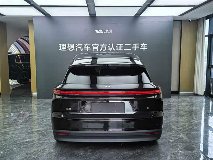 2025 LiXiang i6