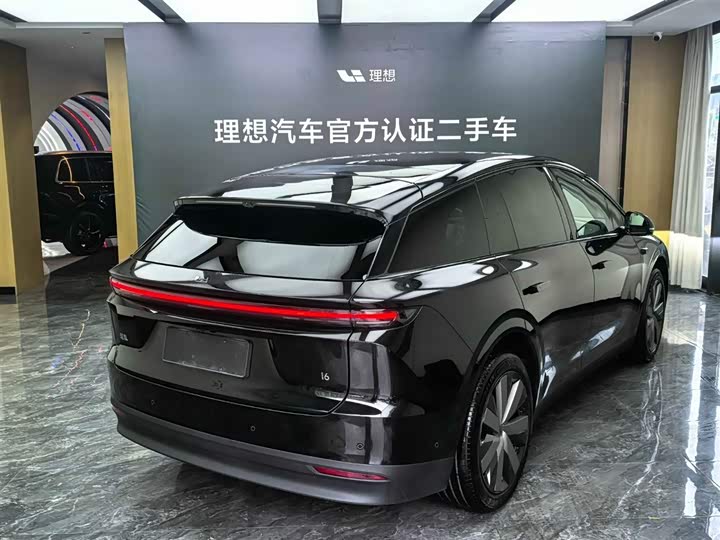 2025 LiXiang i6