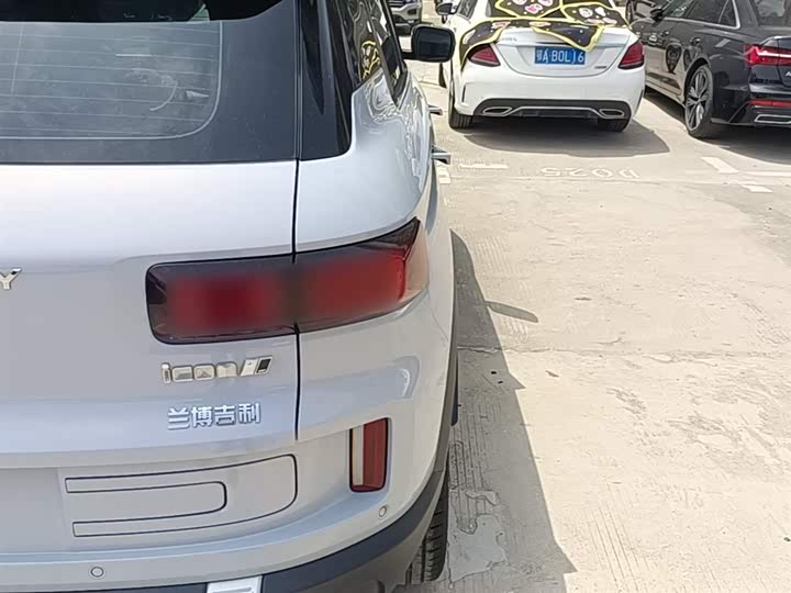 Geely Icon 2023 2023款 1.5TD 主角