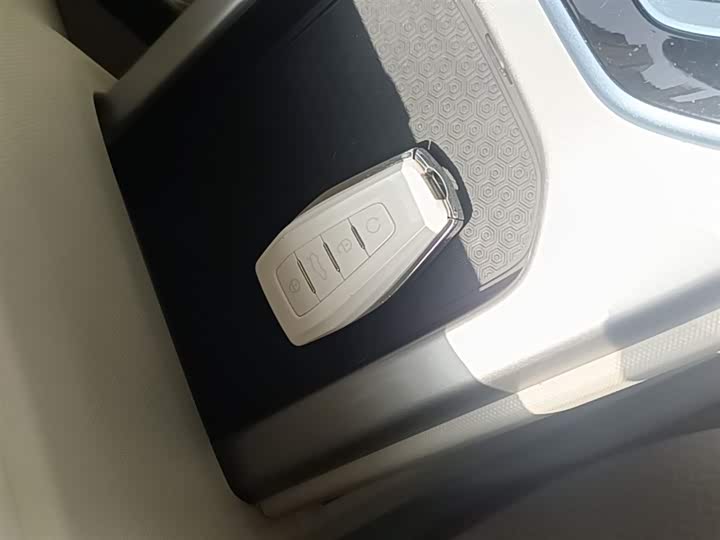 Geely Icon 2023 2023款 1.5TD 主角