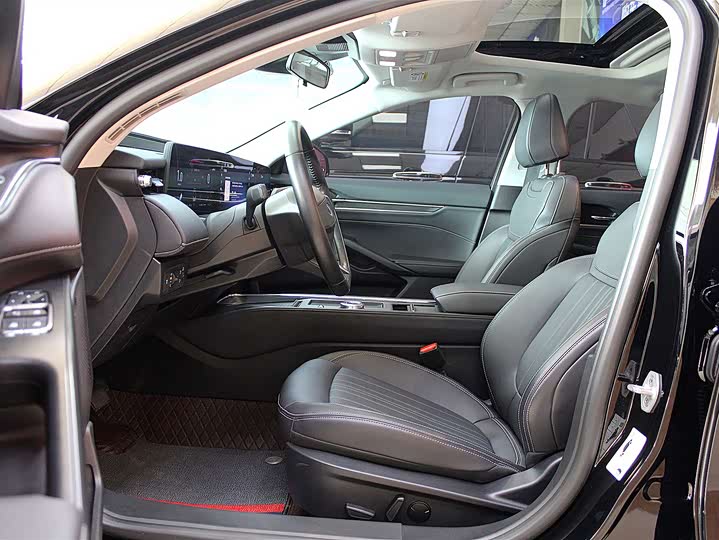 Ford Mondeo 2025 2025款 1.5T EcoBoost 豪华型