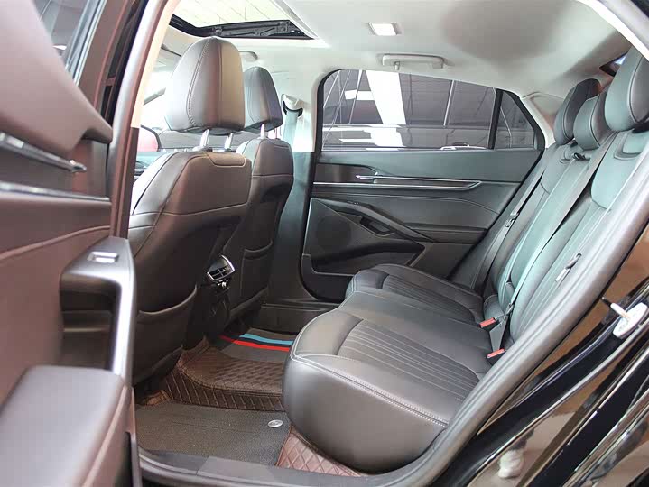 Ford Mondeo 2025 2025款 1.5T EcoBoost 豪华型