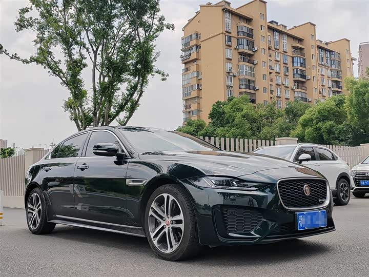 Zdjęcie 3 - Jaguar XE L