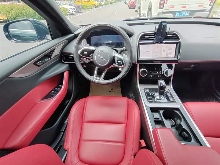 Zdjęcie 7 - Jaguar XE L