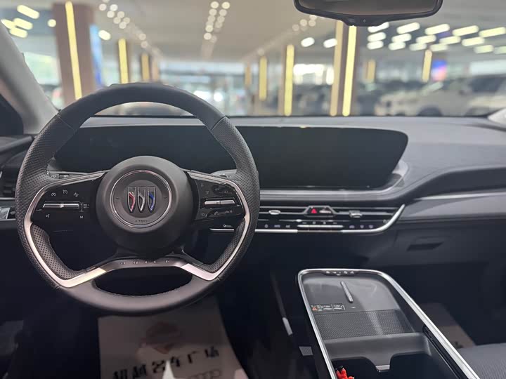 Buick LaCrosse 2025 2025款 28T 白金版