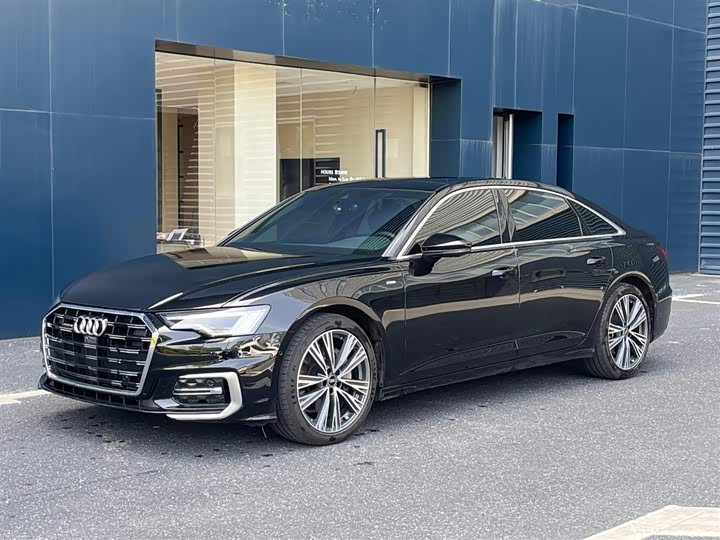 Фото 1 - Audi A6L