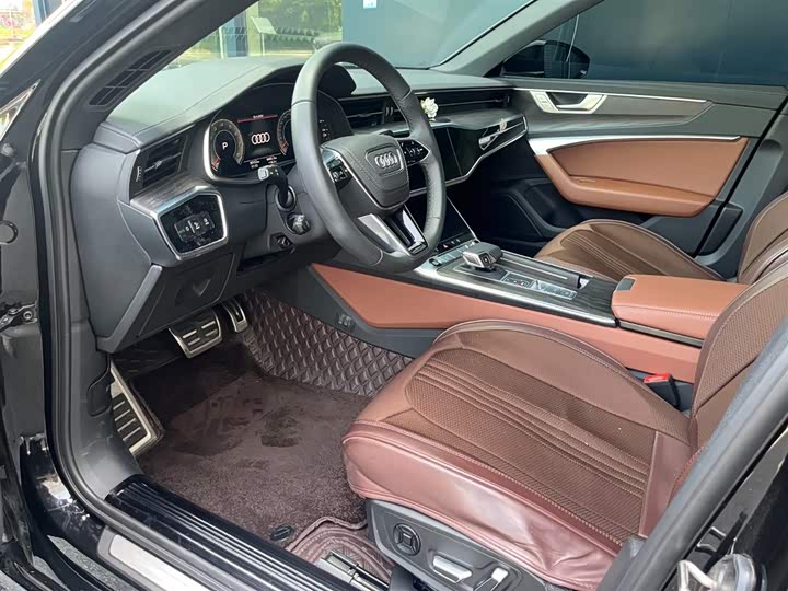 Фото 7 - Audi A6L