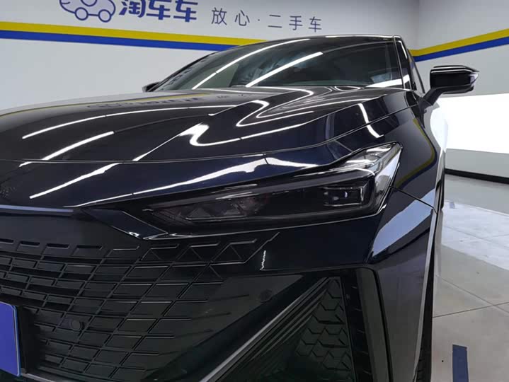 Фото 5 - Changan UNI-V