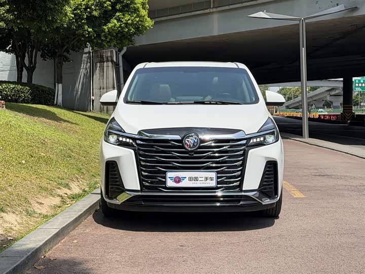 Zdjęcie 2 - Buick GL8 ES