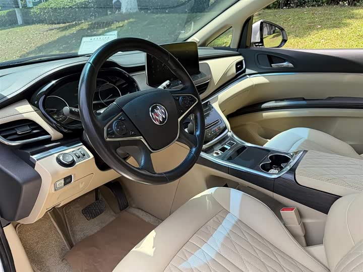 Zdjęcie 7 - Buick GL8 ES