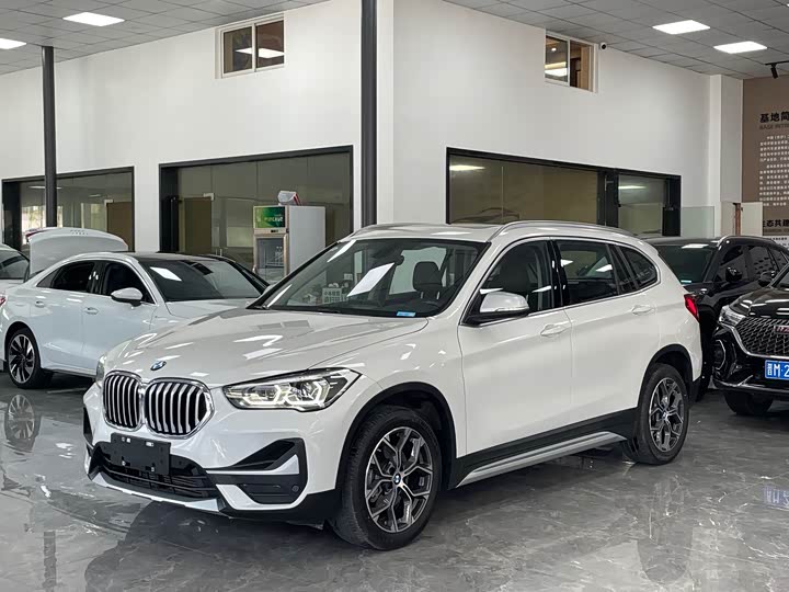 Фото 1 - BMW X1