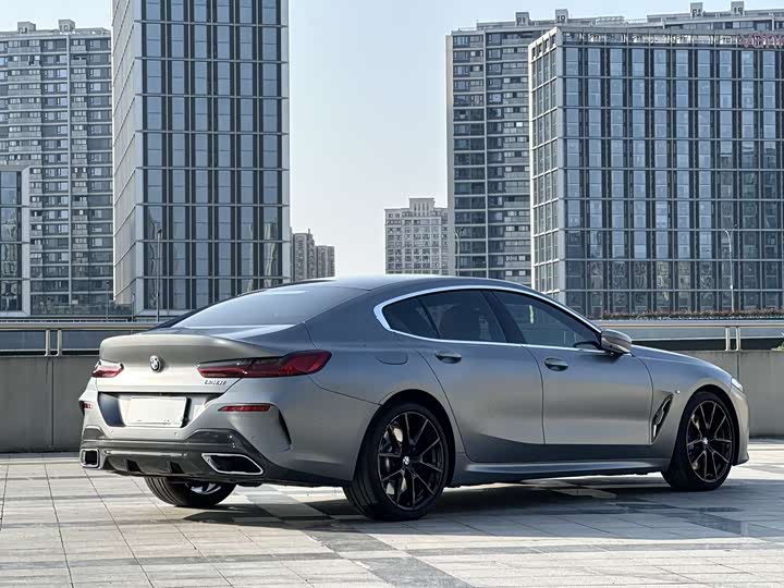 BMW 8 Series 2022 2022款 840i 四门轿跑车 M运动套装