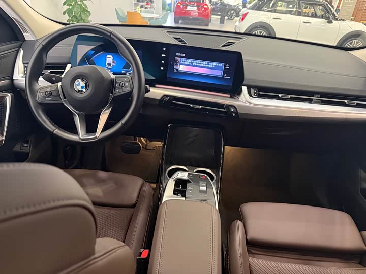 BMW X2 2025 2025款 sDrive25i M运动套装