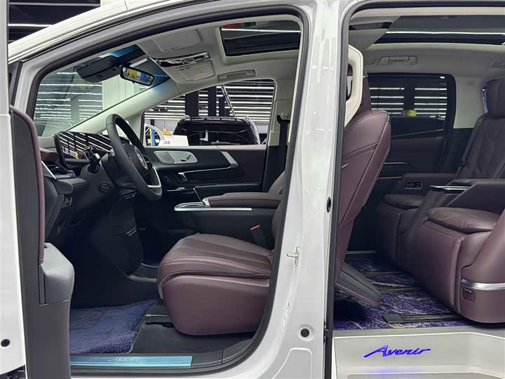 Buick GL8 Century 2025 2025款 2.0T 七座蕴世版