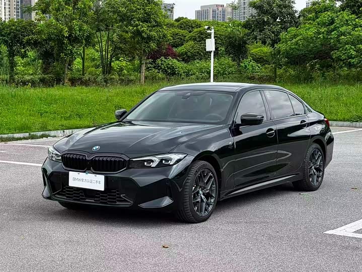 BMW 3 Series 2025 2025款 330Li M运动曜夜套装