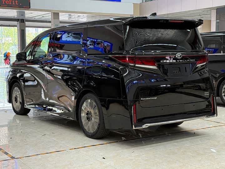 2025 Toyota Vellfire