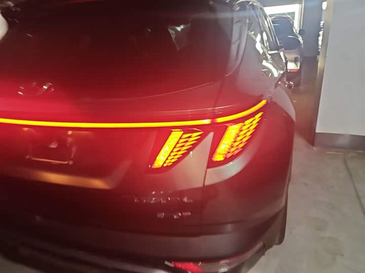 Zdjęcie 8 - Hyundai Tucson L
