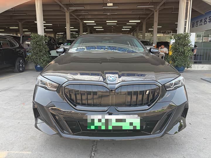 BMW i5 2025 2025款 eDrive 40L M运动套装