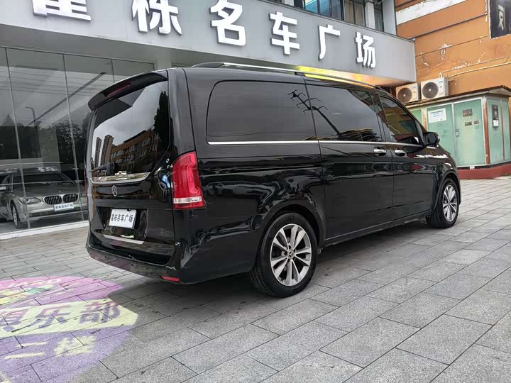 Mercedes-Benz V-Class 2022 2022款 V 260 领航版