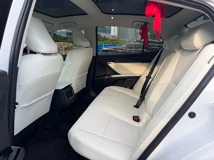 Toyota Camry 2026 2026款 双擎 2.0HG 尊贵版