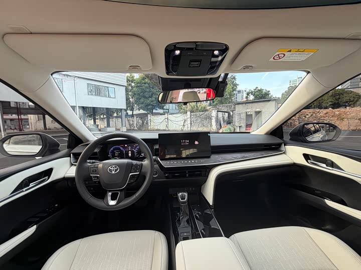 Toyota Camry 2026 2026款 双擎 2.0HG 尊贵版