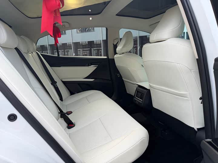 Toyota Camry 2026 2026款 双擎 2.0HG 尊贵版