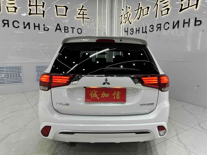 Mitsubishi Outlander 2021 2021款 2.0L 两驱畅享版 5座